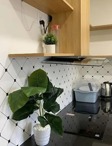 Sunflower Apartment